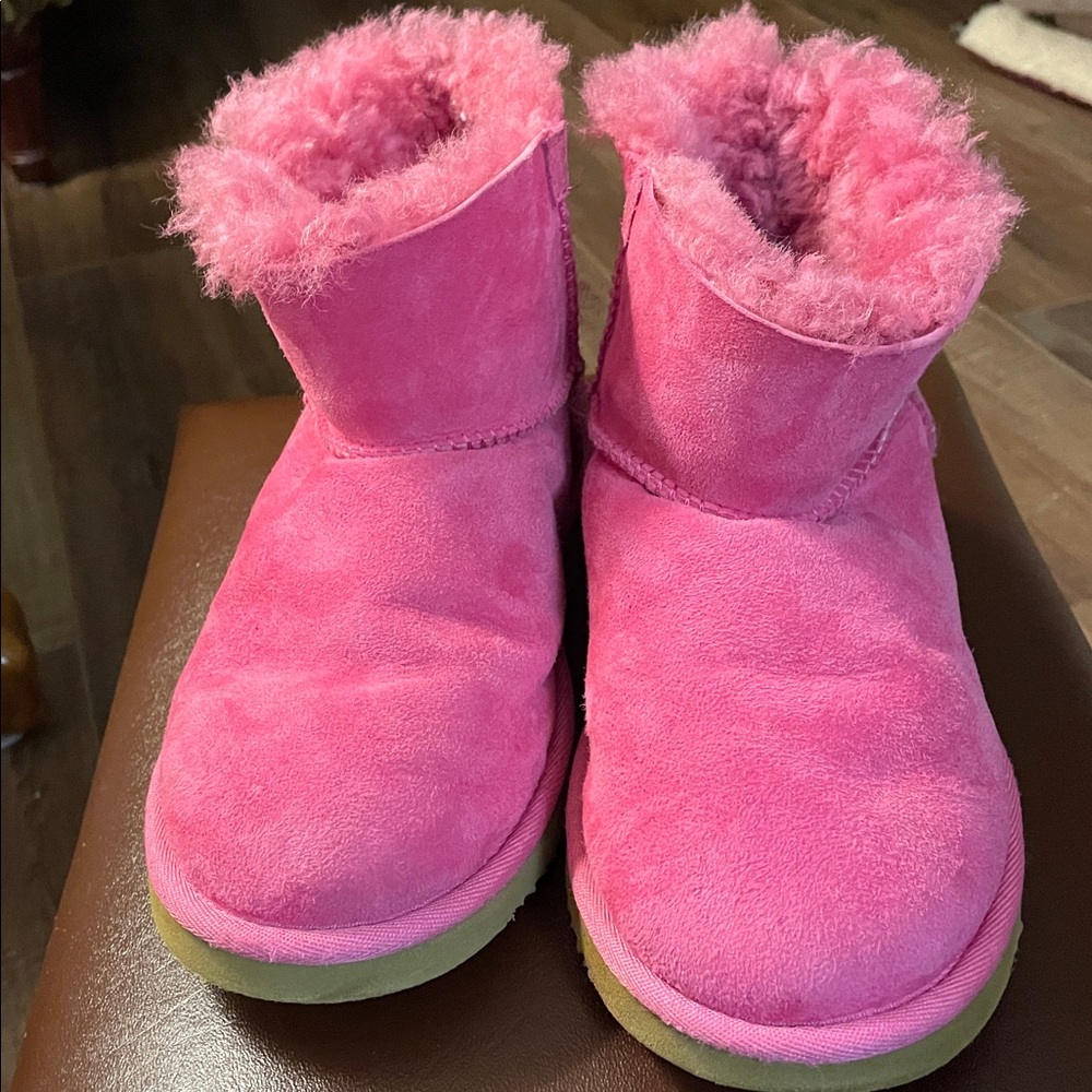 Member's Mark SHORT SHEEPSKIN BUCKLE BOOT BOOTS Girl Size 4 BRIGHT PINK